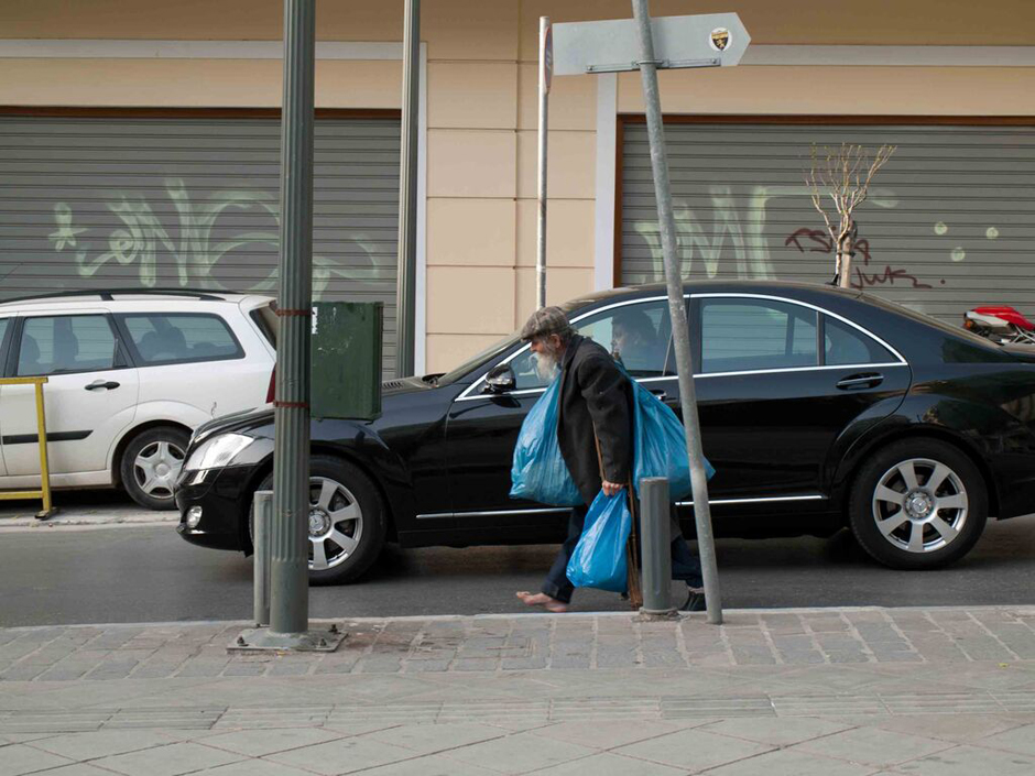 Armut und Reichtum prallen hart aufeinander – auch in Griechenland.