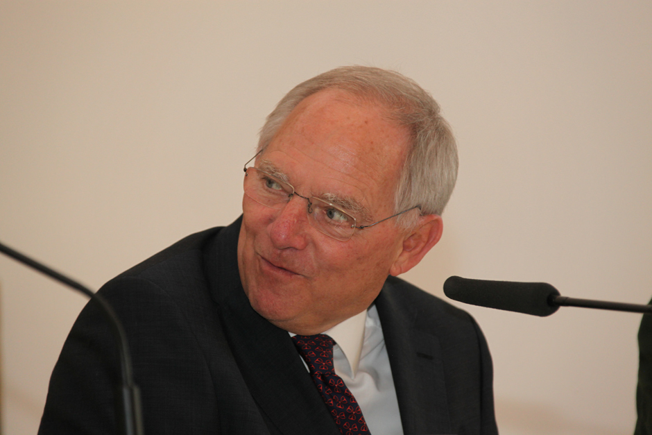 Um die Stimmung aufzuheizen, "spielt" Schäuble mit "Ausländerthemen". Foto: Metropolico.org, CC BY-SA 2.0