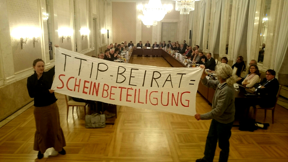 Fazit von Zuhörern am Ende der ersten Sitzung. Foto: Jürgen Lessat