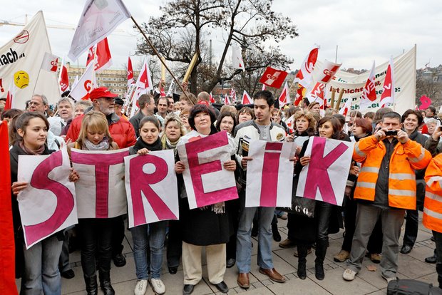 In vielen Arbeitskämpfen geht es längst nicht mehr um ein Plus auf dem Konto. Foto: Joachim E. Röttgers