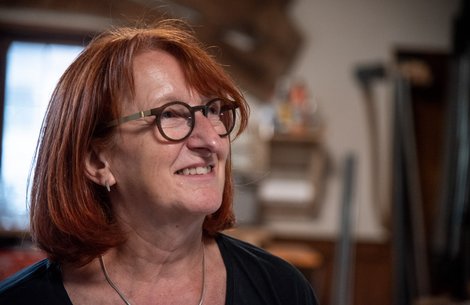 Und Silvia Ofori, Theatermacherin, Betriebsrätin und Filzerin, leitet die WerkStadtHall-Kreativspinnerei.