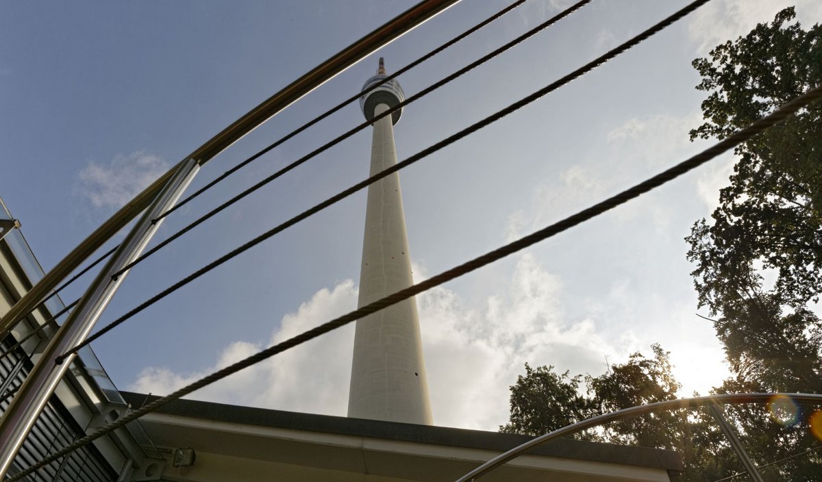 Jetzt sei er der sicherste Fernsehturm der Welt, sagt Kuhn.