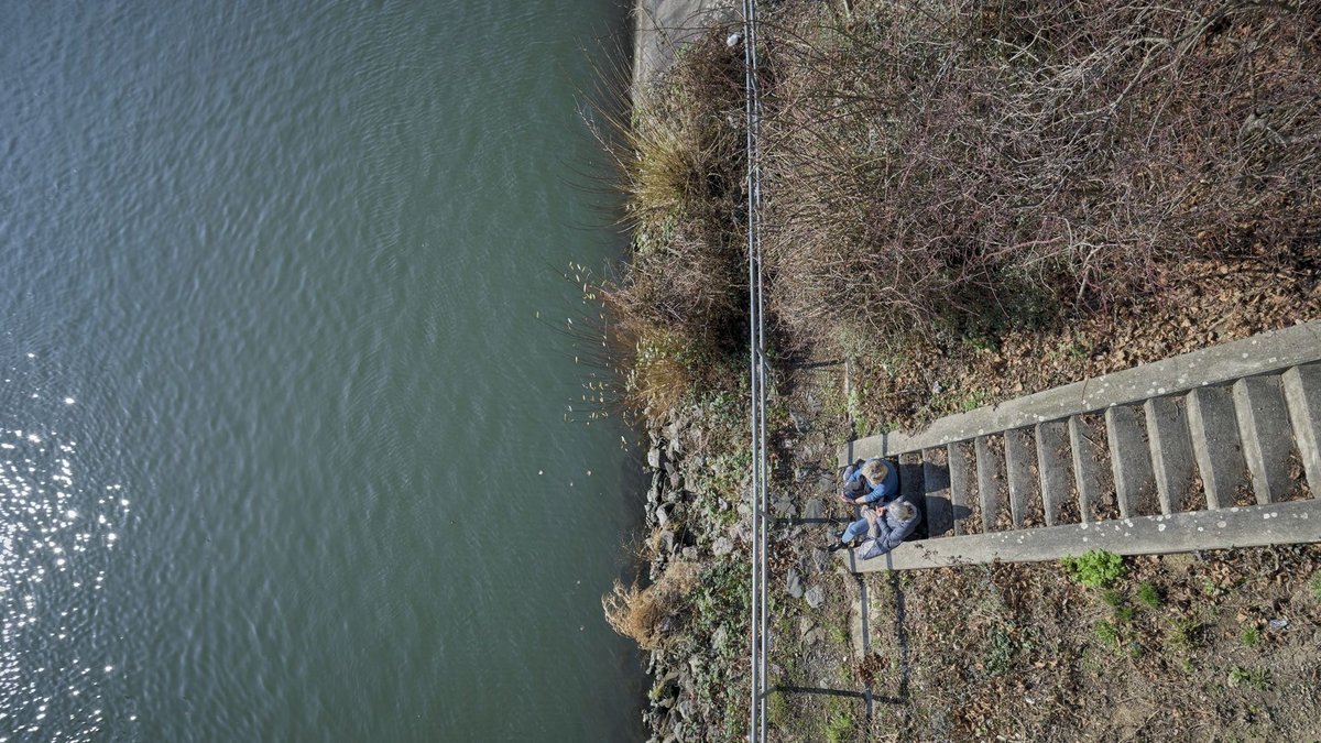 So sehen die gemütlicheren Sitzplätze am Stuttgarter Neckar aus. Mehr Impressionen gibt es per Klick auf den Pfeil. 
