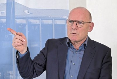 Bislang schimpft er bloß: Verkehrsminister Winfried Hermann. Foto: Joachim E. Röttgers