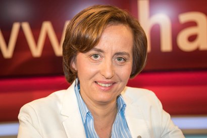 AfD-Politikerin Beatrix von Storch 2016 bei der WDR-Talkshow "Hart aber fair". Foto: Superbass/Wikimedia, CC BY-SA 4.0