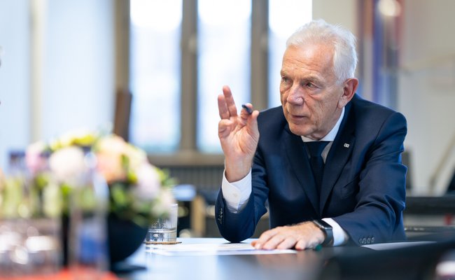 Heilbronns Oberbürgermeister Harry Mergel ist überzeugt von dem Verkaufsplan.