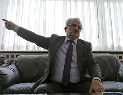 Gemeindechef Ismail Çakir in seinem Büro.