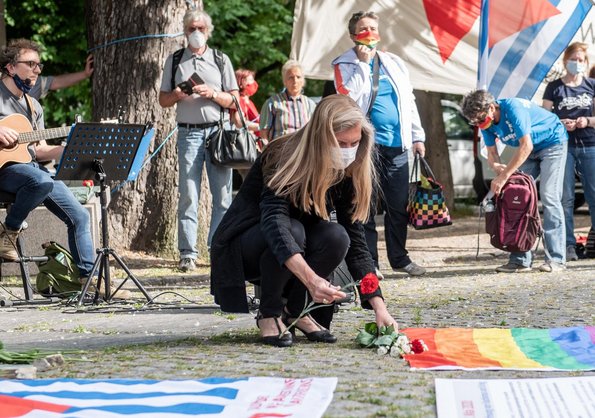 Kienzle zeigt Flagge: am 75. Jahrestag der Befreiung vom NS-Regime ...
