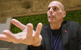 "Dann wäre morgen die Revolution"