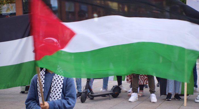 ... und Pro-Palästina. Fotos: Joachim E. Röttgers ... und Pro-Palästina. Fotos: Joachim E. Röttgers