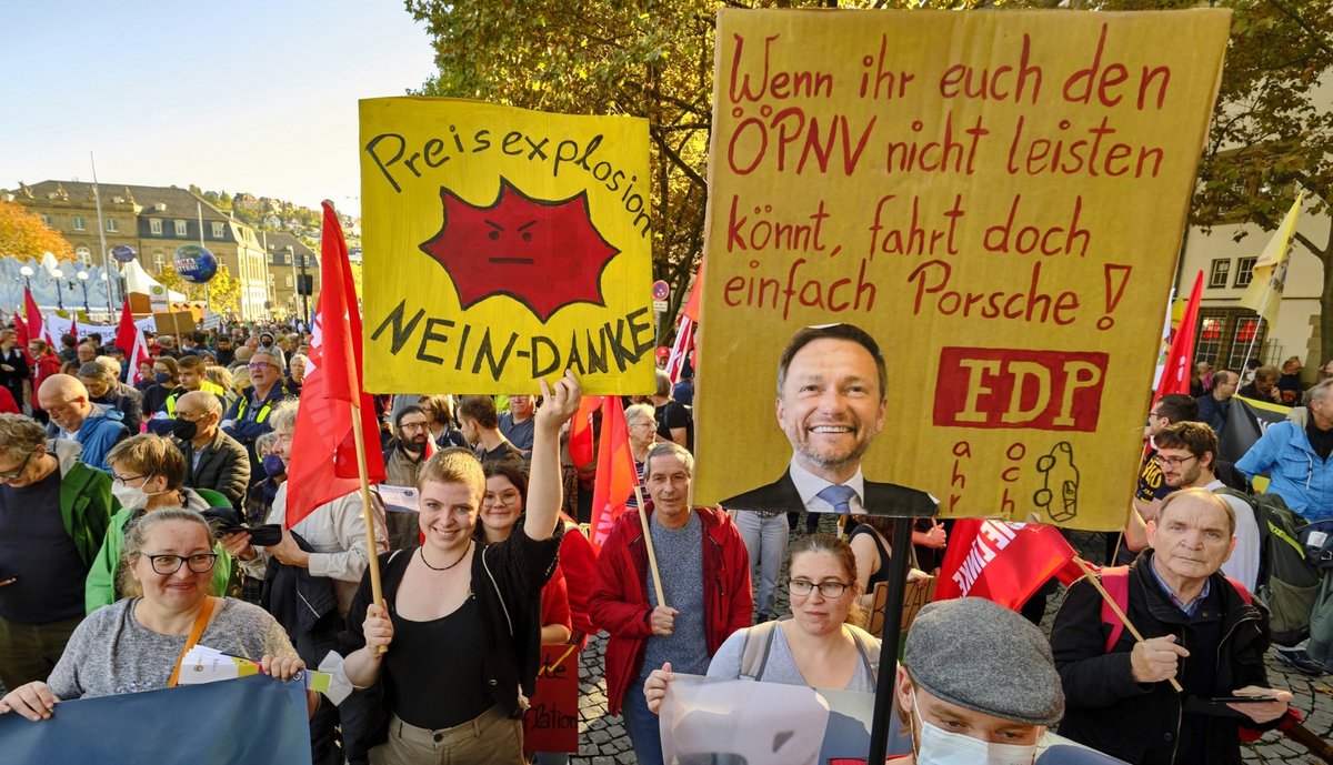 Frei nach "Atomkraft, nein danke" und Marie-Antoinette.