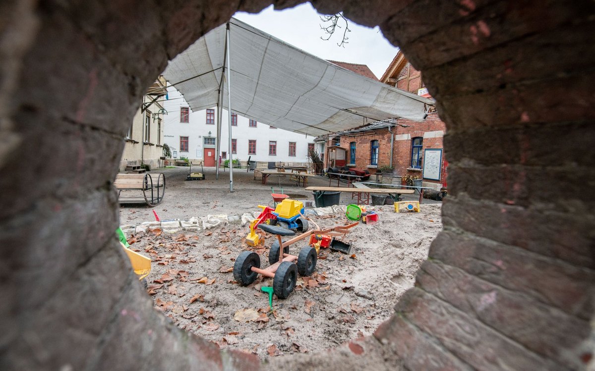 Alte Seegrasspinnerei in Nürtingen, rechts die Kinderkulturwerkstatt. Mehr Fotos mit Klick aufs Bild.