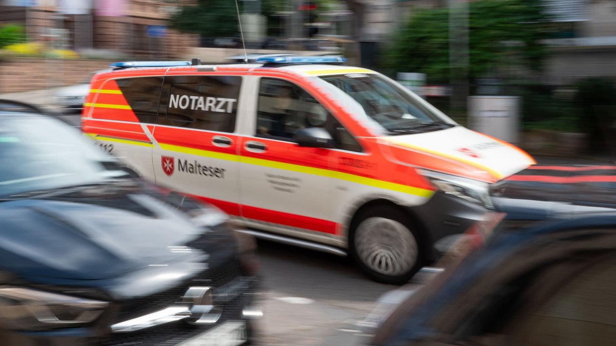 Innerhalb von zwölf Minuten muss die erste Hilfe bei den Hilferufenden ankommen. Foto: Jens Volle Innerhalb von zwölf Minuten muss die erste Hilfe bei den Hilferufenden ankommen. Foto: Jens Volle