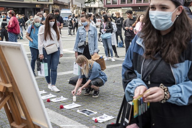Die erste Aktion der Migrantifa Stuttgart: Kundgebung vor dem Rathaus am 19.06.2020. 