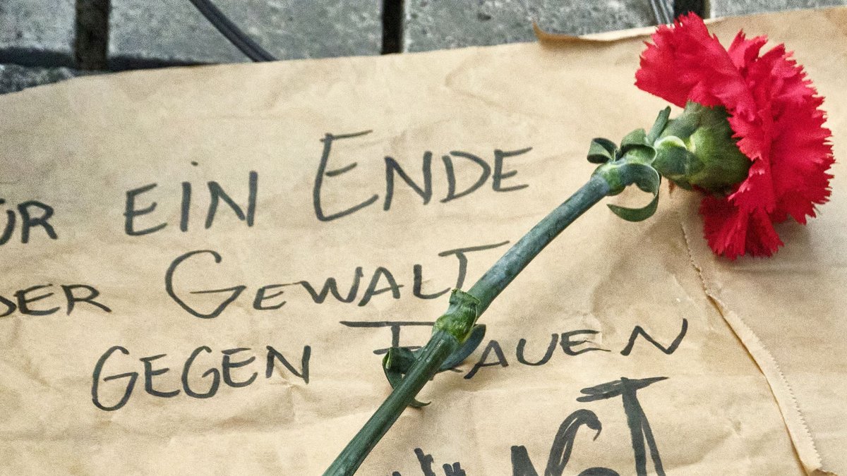 Nach Femiziden und am internationalen Frauentag kommt das Thema regelmäßig aufs Tapet – was freilich nichts ändert. Foto: Joachim E. Röttgers