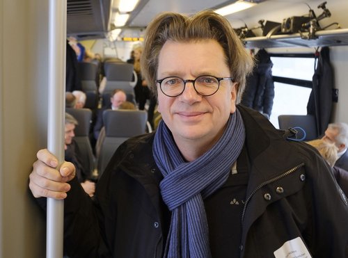 Gerd Hickmann im Zug statt auf dem Podium. Foto: Joachim E. Röttgers