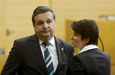 Längst im Nebel verschwunden: S-21-Vorantreiber Stefan Mappus und Tanja Gönner. Foto: Joachim E. Röttgers