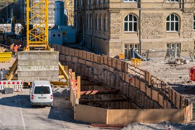 Führt haarscharf am Königin-Katharina-Stift vorbei: die neue Stadtbahnstrecke.