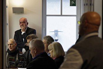 Menschen mit seelischen Verletzungen: Treffen missbrauchter Heimkinder.