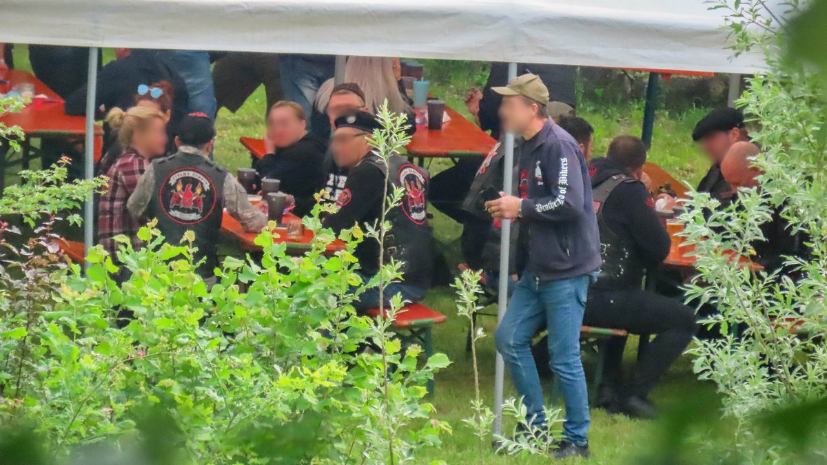 Deutsche Nachtwölfe bei ihrer Sommerparty in Niederstetten, Hohenlohe. Fotos: privat