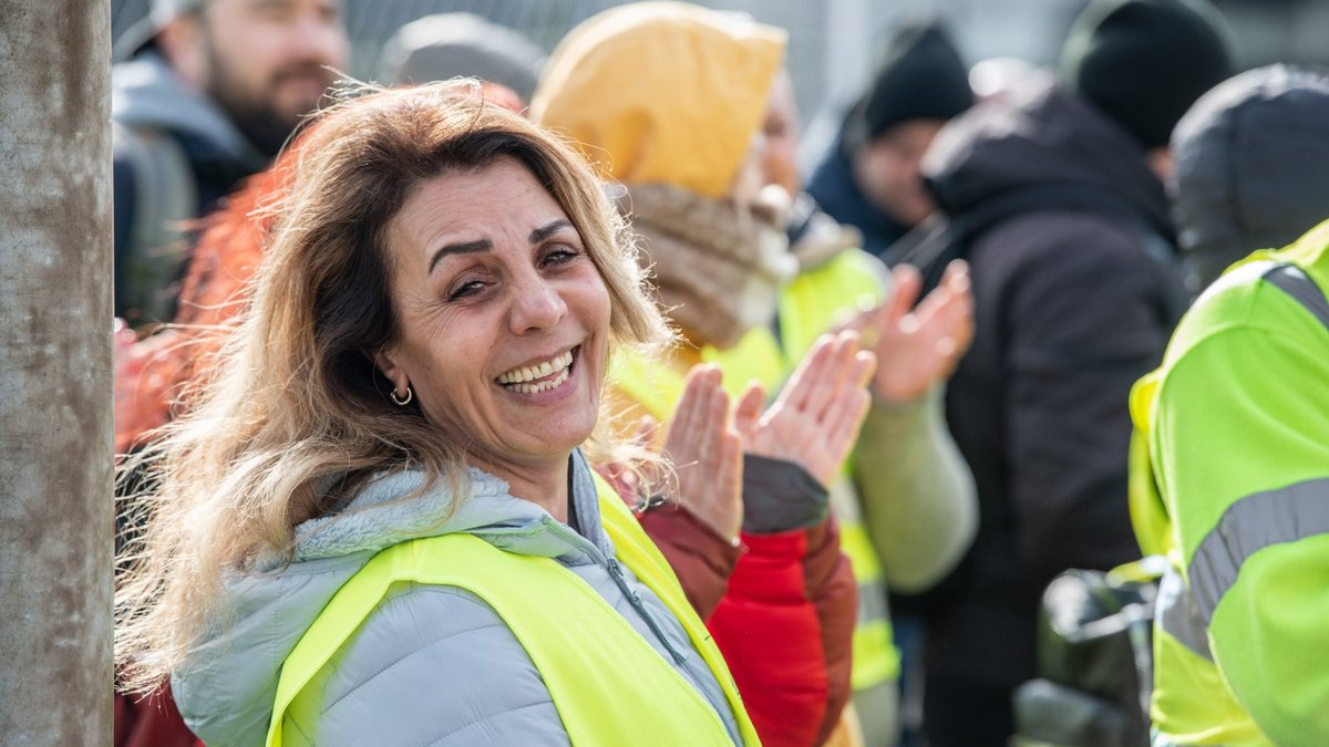 Gülce Saher, Betriebsratsvorsitzende bei Benseler, will Verlässlichkeit: durch einen Tarifvertrag. Fotos: Jens Volle