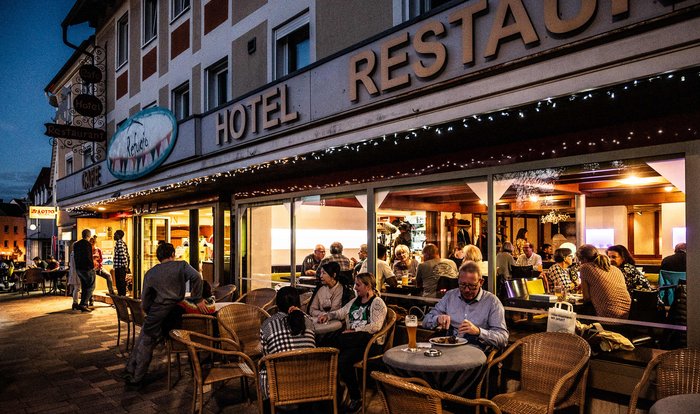 Das Refugio: Geflüchtetenunterkunft, Begegnungszentrum und Restaurant.