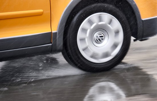 Auf Platz eins der Umweltsünder landet der Autoverkehr, diesmal dank Reifenabrieb und Mikroplastik. Foto: Joachim E. Röttgers Auf Platz eins der Umweltsünder landet der Autoverkehr, diesmal dank Reifenabrieb und Mikroplastik. Foto: Joachim E. Röttgers