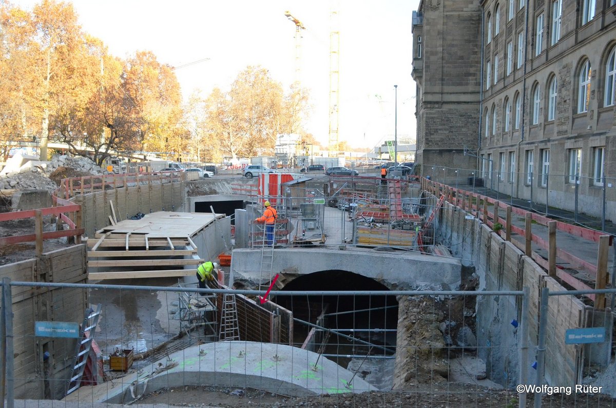 Der Blick in die umgekehrte Richtung, aufgenommen, bevor der Bypass fertig war.