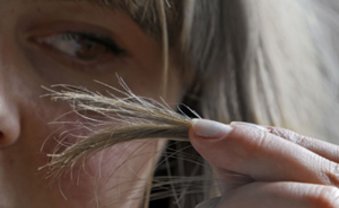 Oh Gott, ein graues Haar!