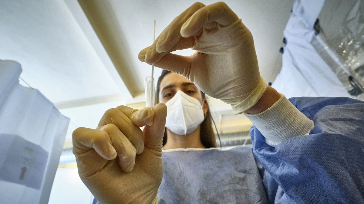 Mit dem positiven Corona-Test begann eine lange Leidensgeschichte, die immer noch nicht zu Ende ist. Foto: Joachim E. Röttgers