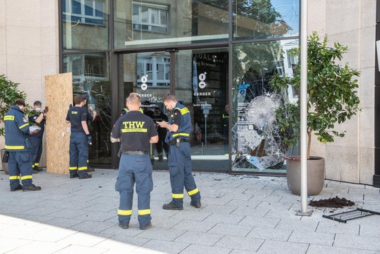 Stuttgart am Tag danach.  Stuttgart am Tag danach.