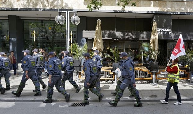 Blockupy-Demo im Mai 2014 in Stuttgart. Foto: Joachim E. Röttgers