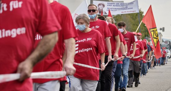 Betroffene protestierten – vergeblich – gegen die Werksschließung von Eberspächer in Esslingen, September 2020. Foto: Joachim E. Röttgers