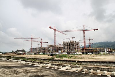 Auf dem Gelände des ehemaligen Güterbahnhofs entsteht derzeit ein neues Wohn- und Geschäftsviertel.