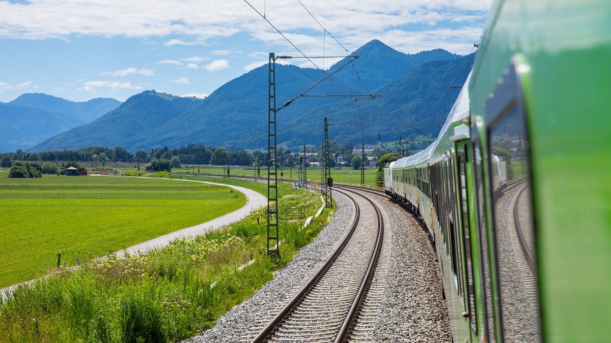 Ganz schöne Strecke: Der Nachtexpress Alpen–Sylt kommt vom schwäbischen Meer, macht einen hübschen Schlenker um die schwäbische Metropole ...