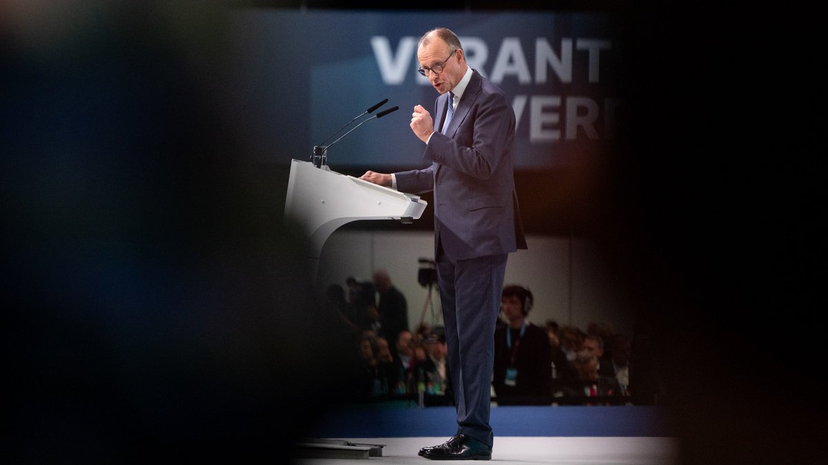 Mit Blick auf Social Media und die Umfragewerte mutiert Friedrich Merz zum Verbotsbefürworter. Das geschah wohl ziemlich unvermittelt.