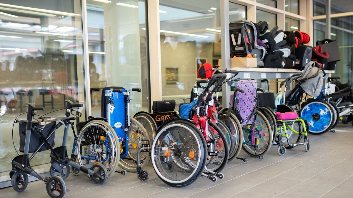 Im Eingangsbereich der Margarete-Steiff-Schule in Stuttgart-Möhringen. Foto: Julian Rettig