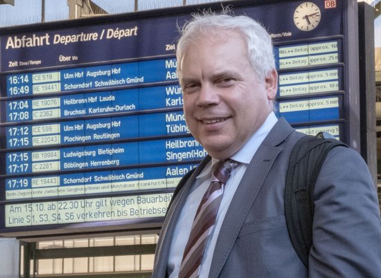 Bei beiden Varianten muss die Bahn Umwege fahren – für Matthias Lieb vom VCD Baden-Württemberg ein Unding.