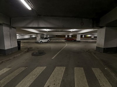Österreichischer Parkplatz.