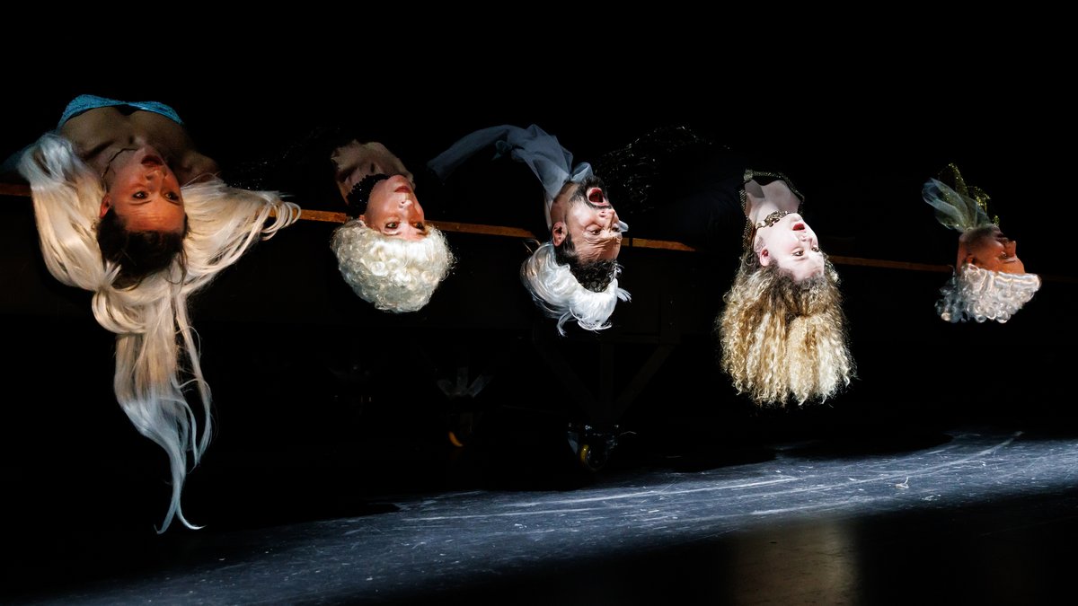 Royals auf der Bühne des Theaters der Altstadt in Stuttgart. Fotos: Jeanette Bak