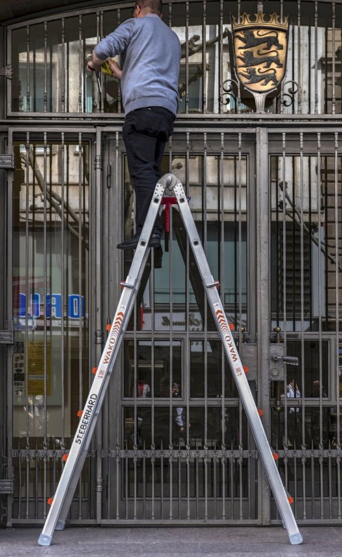 Wenn das der Trittleiterbeauftragte sähe. Foto: Joachim E. Röttgers