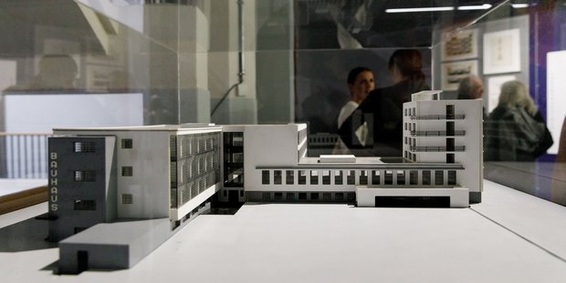 Das Bauhaus Dessau im Modell. 