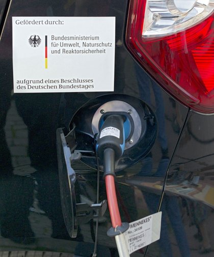 Vor zehn Jahren waren es die Strom-Tankstellen, die am Tropf der Fördertöpfe hingen. Foto: Joachim E. Röttgers Vor zehn Jahren waren es die Strom-Tankstellen, die am Tropf der Fördertöpfe hingen. Foto: Joachim E. Röttgers