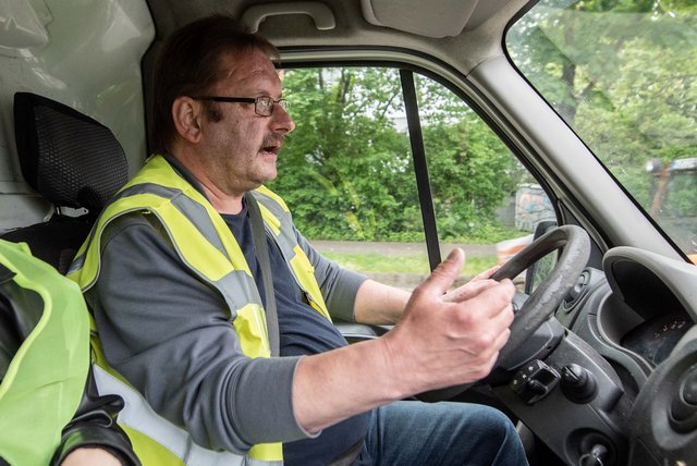 Weniger geduldig im Berufsverkehr: Bernd Popovicz karrt Gemüse vom Großmarkt an. Weniger geduldig im Berufsverkehr: Bernd Popovicz karrt Gemüse vom Großmarkt an.