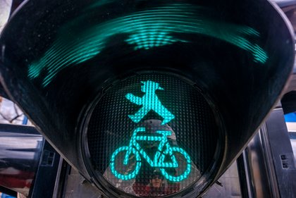 "Mehr zu Fuß gehen und Radfahren ist gut fürs Klima, gut für die Lebensqualität, belebt die Stadt und ist gut für die Demokratie." Foto: Joachim E. Röttgers