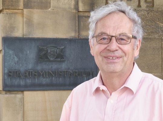 Der ehemalige Richter Dieter Reicherter fürchtet, dass der Kamineffekt den Fildertunnel zur Todesfalle macht. Foto: Joachim E. Röttgers