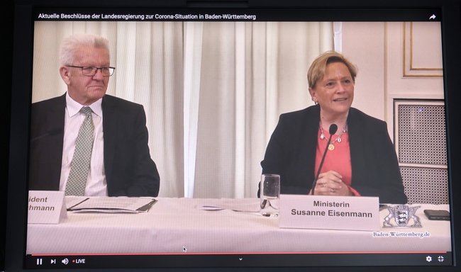 Grün bremst, Schwarz drückt aufs Gas: Ministerpräsident Winfried Kretschmann und Kultusministerin Susanne Eisenmann.