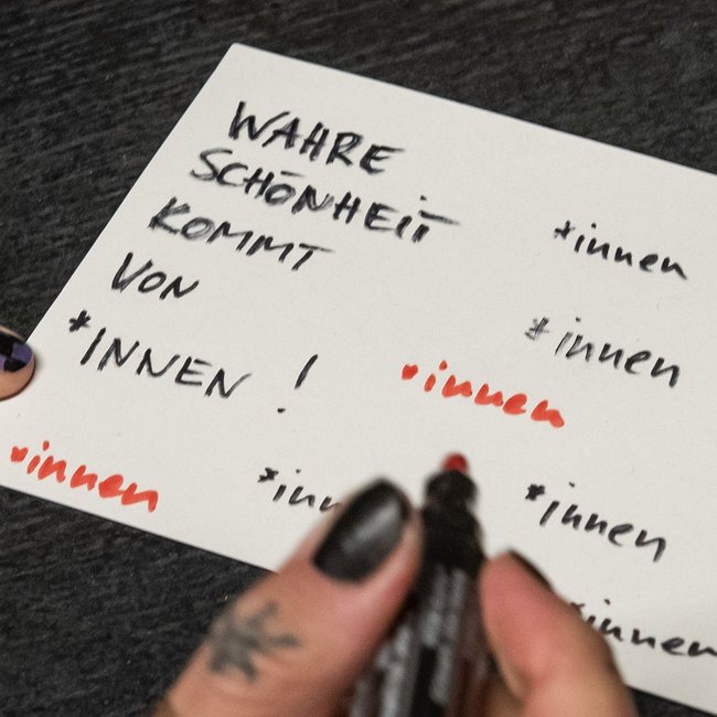 Sprache schafft Fakten