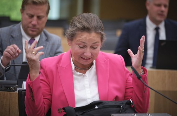 Julia Goll, frühere Staatsanwältin und für die FDP im Ausschuss, "kann das nur unmoralisch nennen".