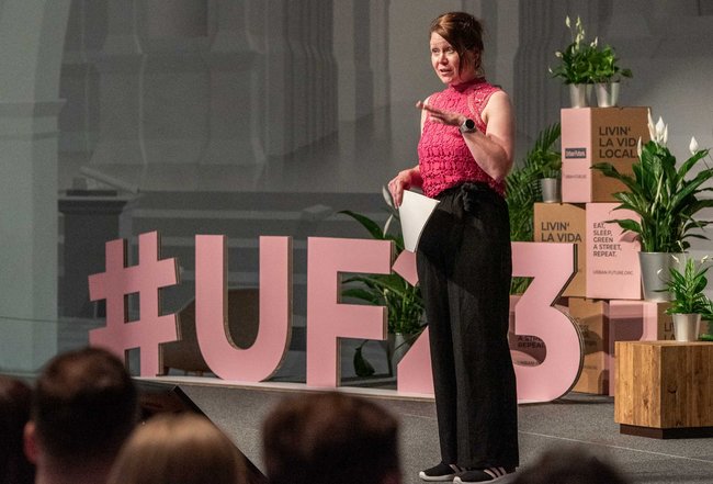 Kaisa-Reeta Koskinen hat alles falsch gemacht. Schneller scheitern ist ihre Lektion. Kaisa-Reeta Koskinen hat alles falsch gemacht. Schneller scheitern ist ihre Lektion.